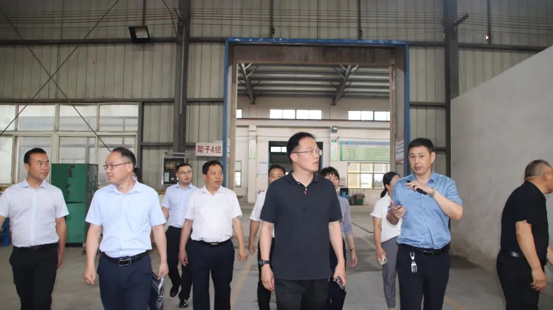 贵州**参观W66利来官网公司，调查进建互换经验