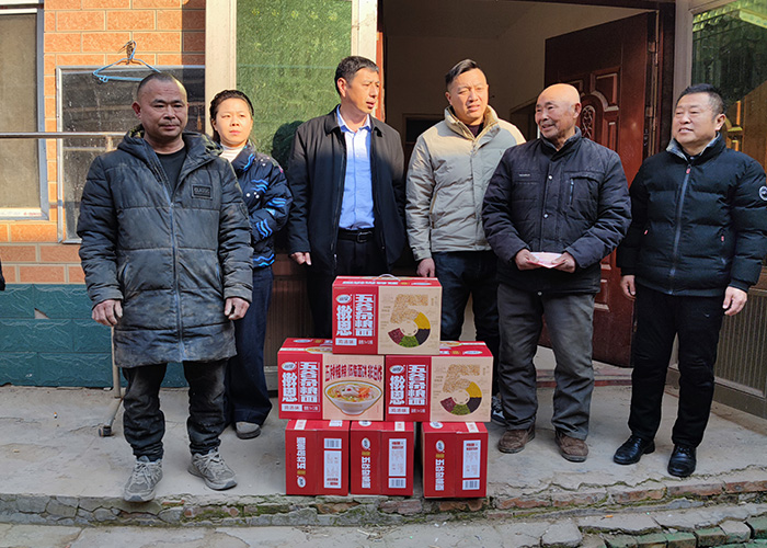 1737510948204903 W66利来官网机械送温暖.jpg